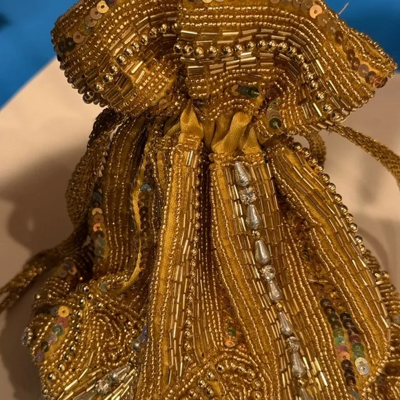 Hand Crafted Gold Beaded Clutch - Picture 9 of 13